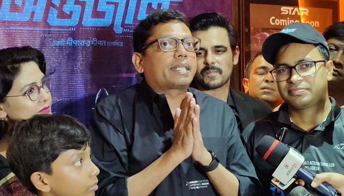 সিনেমা দেখেই ‘অন্তর্জাল ২’ নির্মাণের ঘোষণা দিলেন পলক