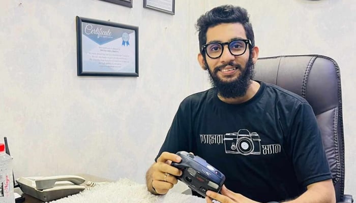 স্মৃতির কাব্য ধরতে বুঁদ হয় ‘ব্রাইডাল থিওরি’