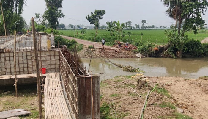 সেই সেতুর পাশে হচ্ছে না বিকল্প সড়ক