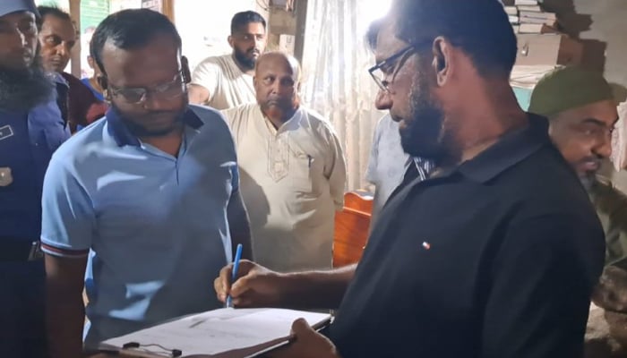 ফরিদপুরে হিমাগার-আড়তে ভোক্তা অধিকারের অভিযান, জরিমানা