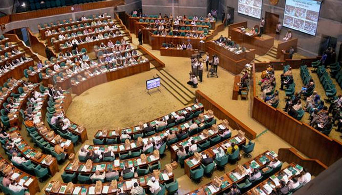 দেড় ঘণ্টা পর সংসদের বৈঠক আবার চালু