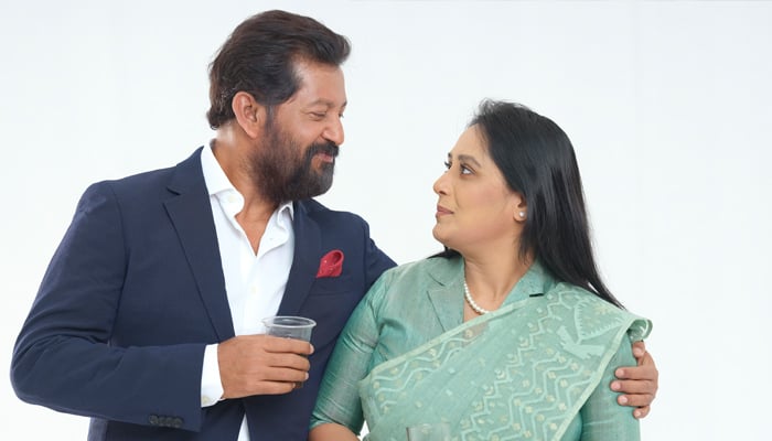 আড়াই মিনিটের পুরোটাই রহস্য, চমকে দিলেন মাহফুজ-অপি