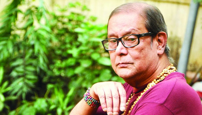 ‘দিন চলে যায় শরীরের বেদনায়’