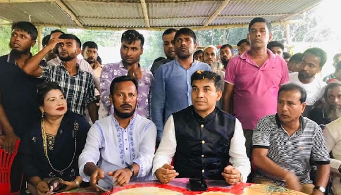 সরকারের উন্নয়ন তুলে ধরে গণসংযোগে জামাল হোসেন