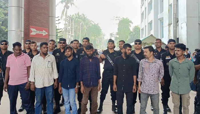 ময়মনসিংহ মেডিকেলে র‍্যাবের অভিযান, ৭ দালাল আটক
