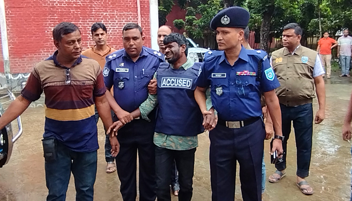 কবি রাধাপদের ওপর হামলা: মূল আসামি গ্রেপ্তার